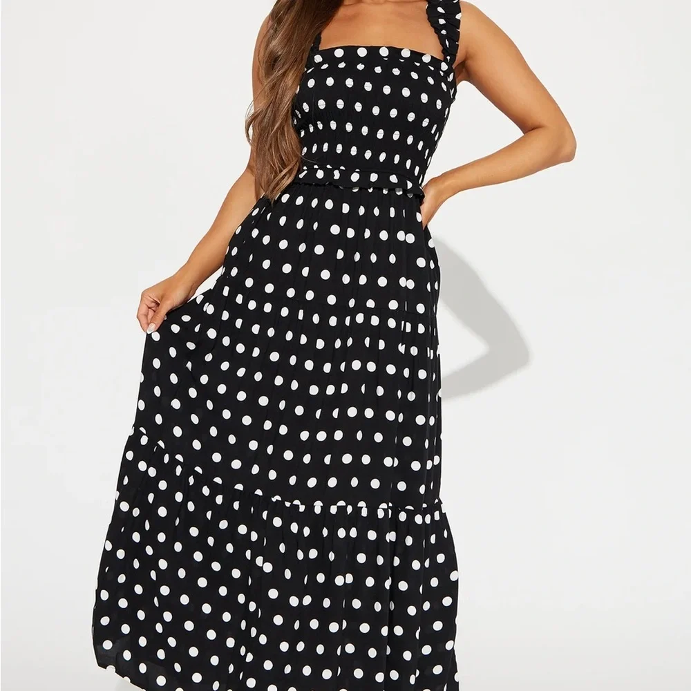 Smocked Polka Dot Maxi Dress NWT - Picture 1 of 6